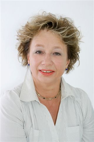 Dr. Verena Itzel-Kietzmann Beisitzerin Memeler Straße 2 30938 Burgwedel